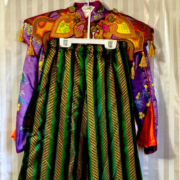 Chasing Fireflies Slice through the looking glass - Picture 1 of 3